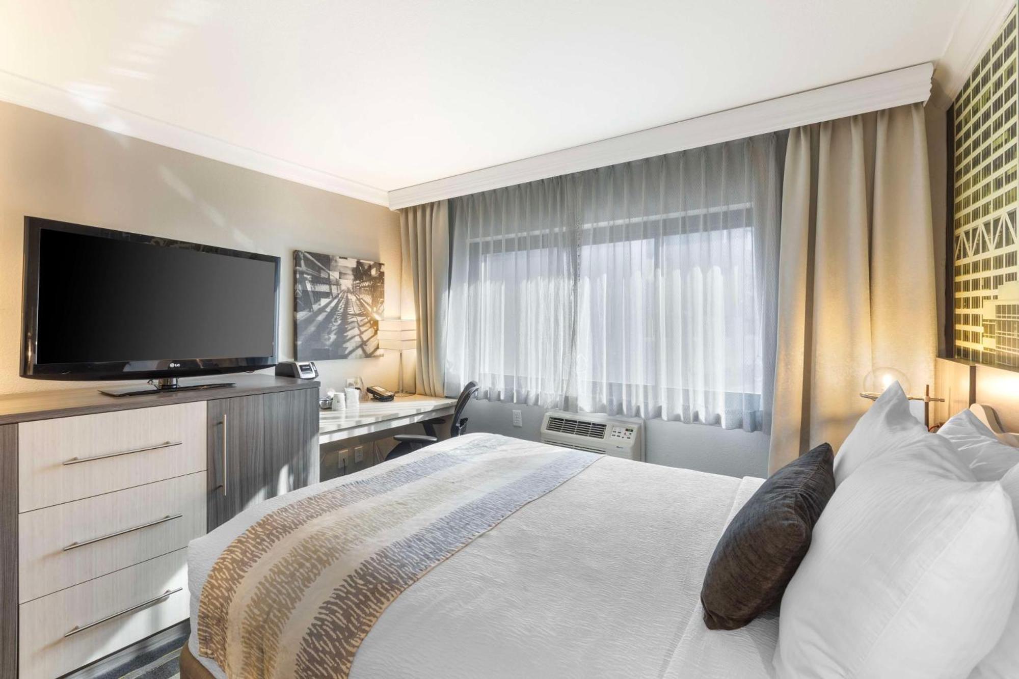 Best Western Plus Milwaukee West Zewnętrze zdjęcie