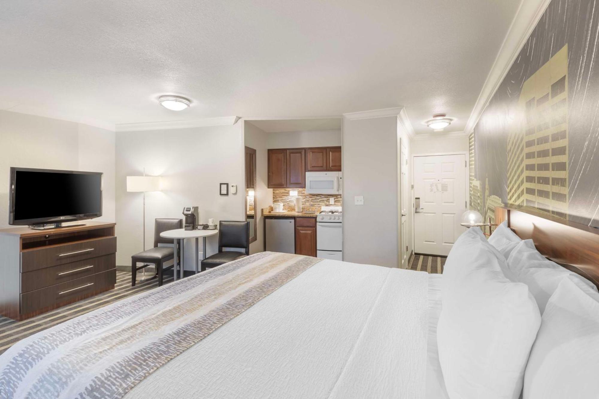 Best Western Plus Milwaukee West Zewnętrze zdjęcie