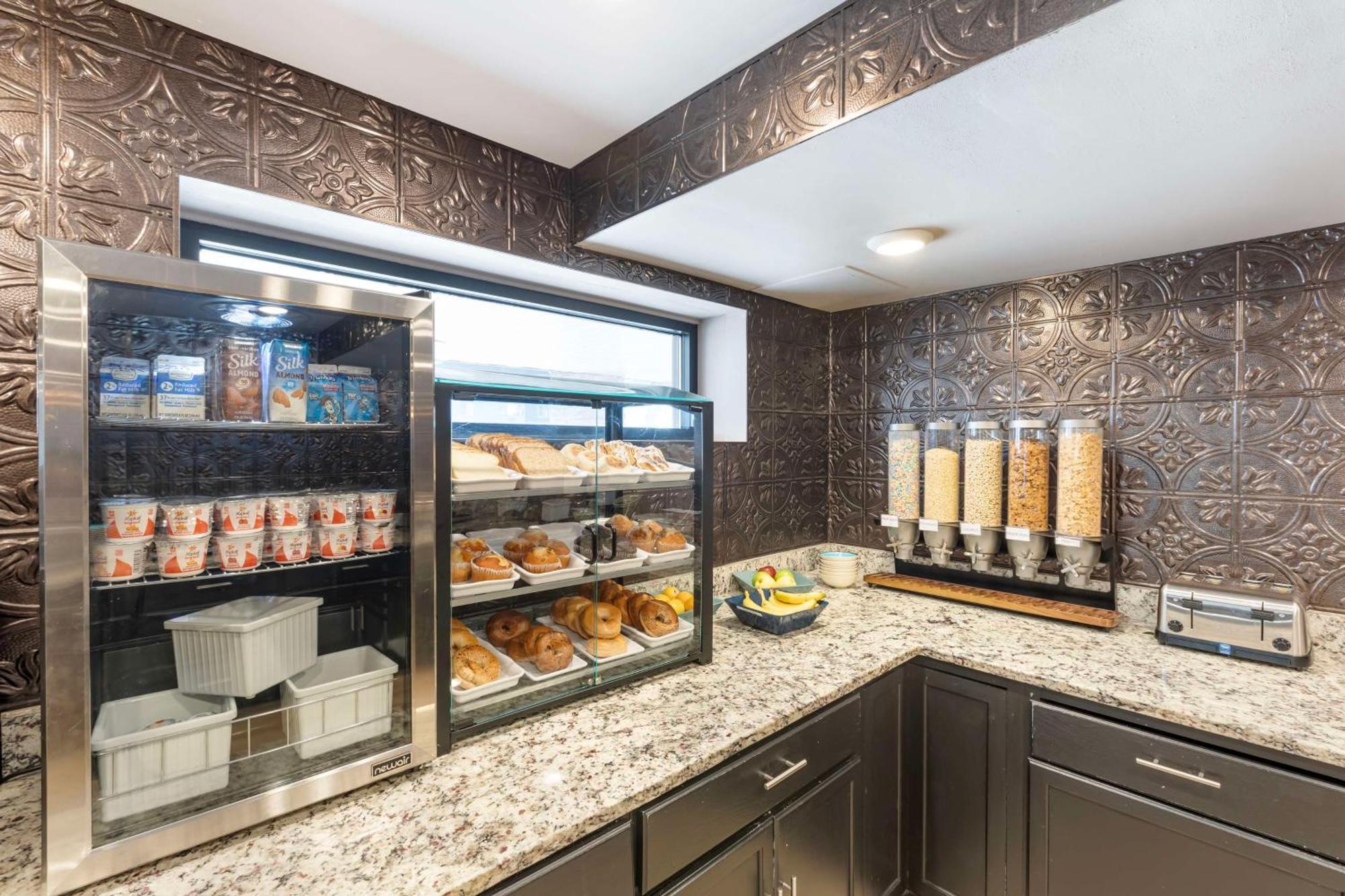 Best Western Plus Milwaukee West Zewnętrze zdjęcie